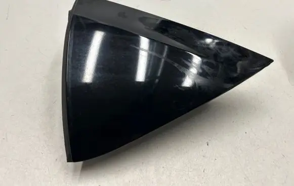 Chrysler Pacifica Rear light trim 68227308AC 107854R
