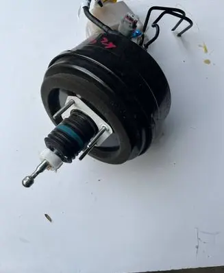 Jeep Cherokee Brake booster 68290526