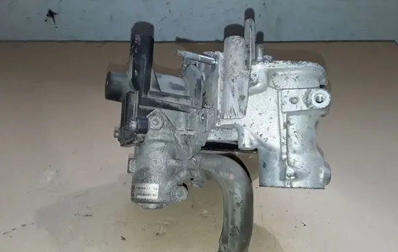Dacia Dokker EGR valve 70036817 7003681700 7030685481