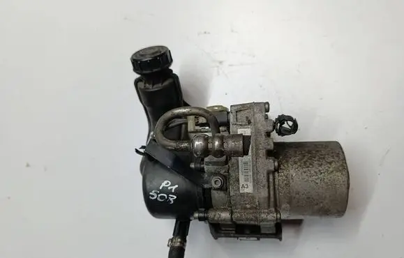 Peugeot 508 RXH Power steering pump 9675277380