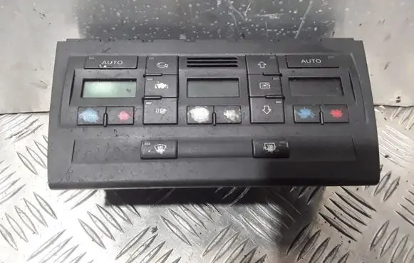 Audi A4 S4 B6 8E 8H Climate control unit 8E0820043BM