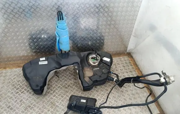 Audi A4 S4 B9 Fuel tank 8W0201021DK