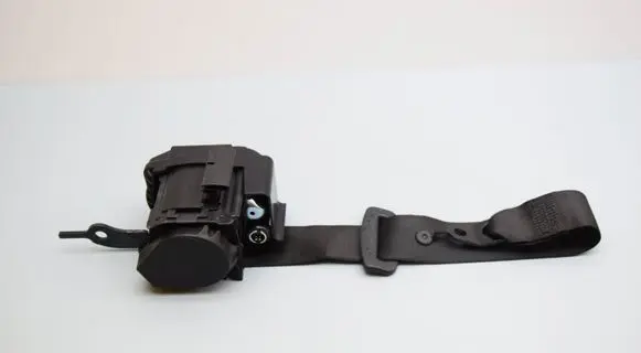 Rear seatbelt