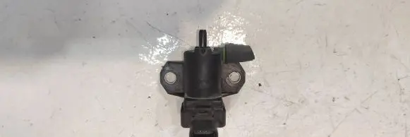 Ford Mondeo MK V Vacuum valve 9688124580