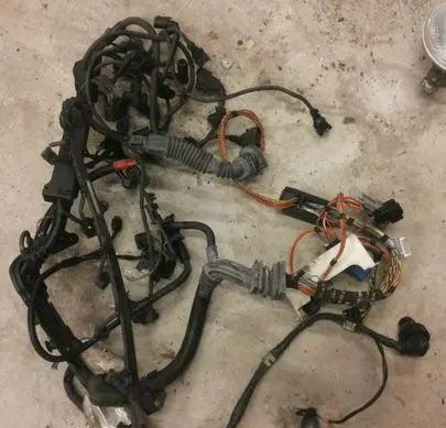 Engine installation wiring loom