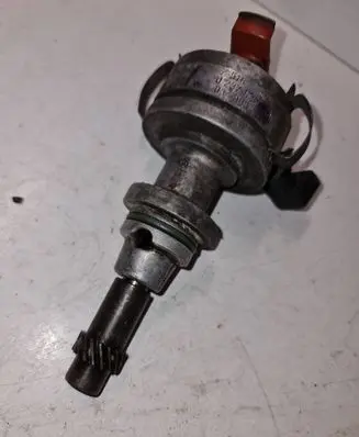 Volkswagen Golf III Spark distributor Z515 0237522015 034905205F