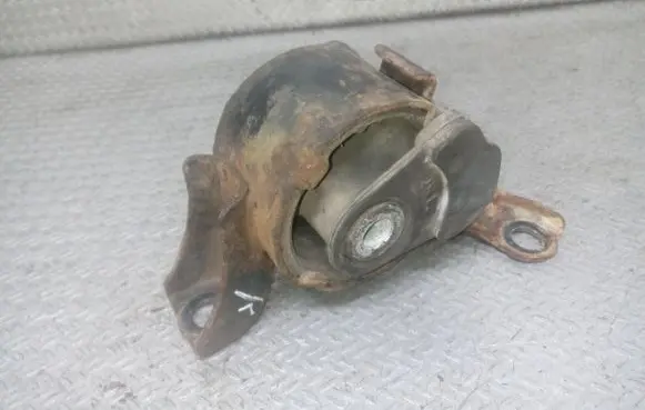 Honda CR-V Gearbox mount