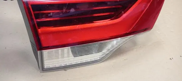 Toyota Highlander XU50 Tailgate rear/tail lights 815900E120