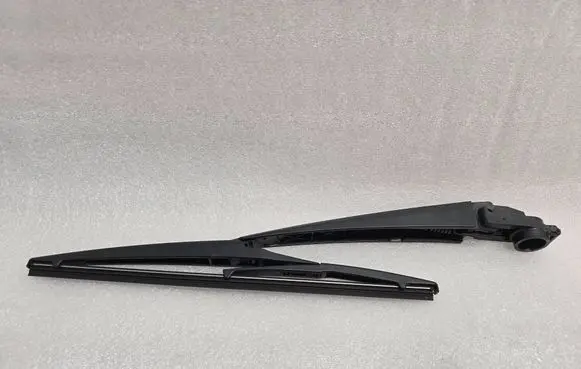 Toyota Yaris Cross Rear wiper blade 1027M12