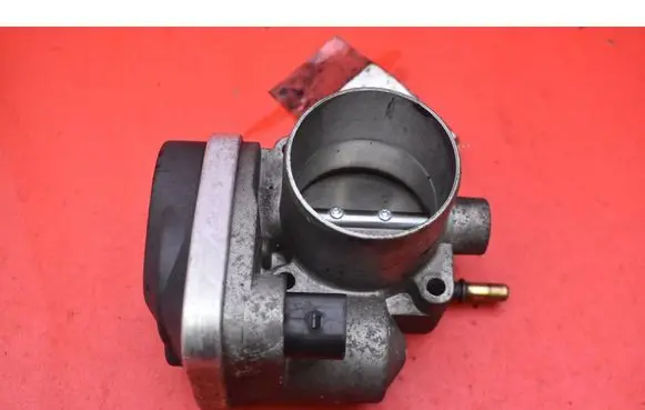 Renault Megane II Throttle body valve 8200190230