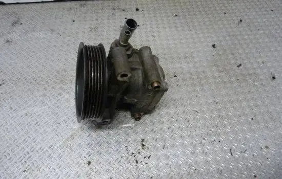 Ford Fiesta Power steering pump 2S6C3A696GF