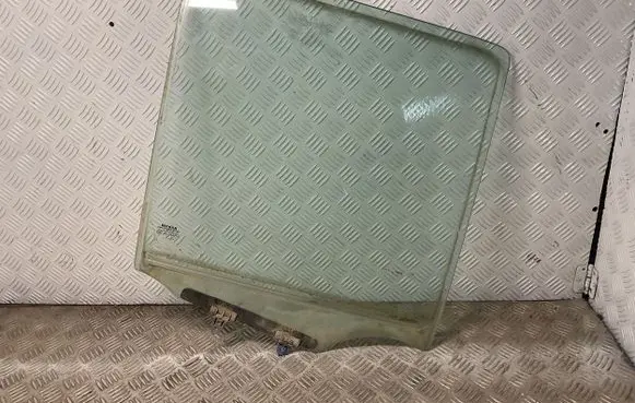 Nissan Pathfinder R51 Rear door window glass