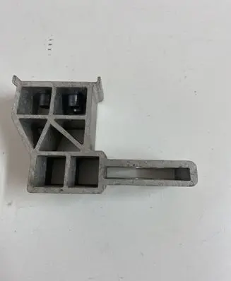 Mercedes-Benz GLC X253 C253 EGR valve cooler bracket A2135010720
