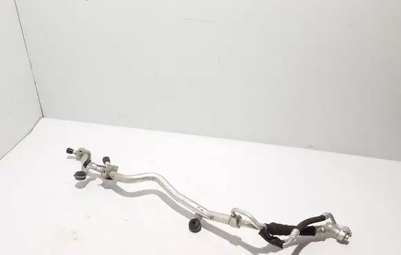 Mercedes-Benz GLS X167 Air conditioning (A/C) pipe/hose A1678308602