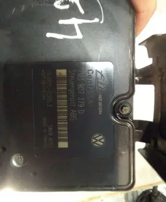 Ford Galaxy ABS Pump 7M3907379D 7M3614111N