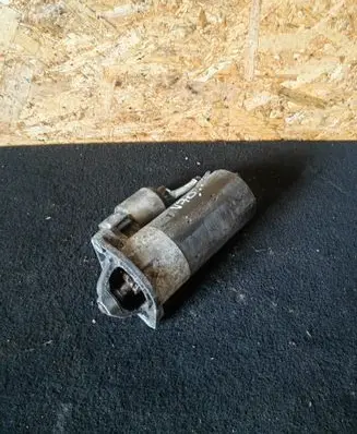 Volvo V70 Starter motor 30724473