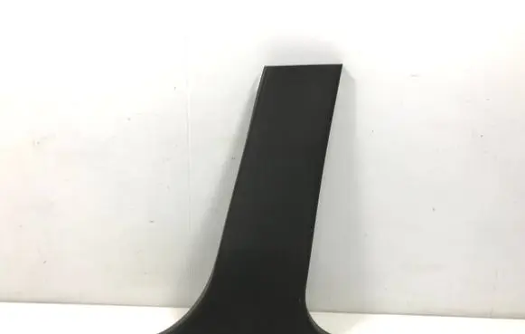 (B) pillar trim (bottom)