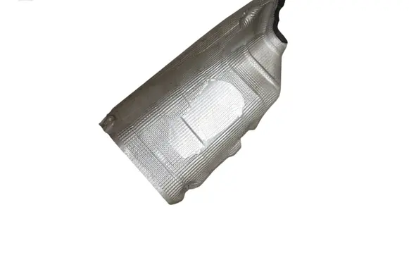 Opel Mokka B Exhaust heat shield 9824324580