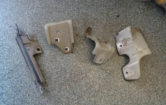 Mercedes-Benz S C217 Fender mounting bracket A2178801314
