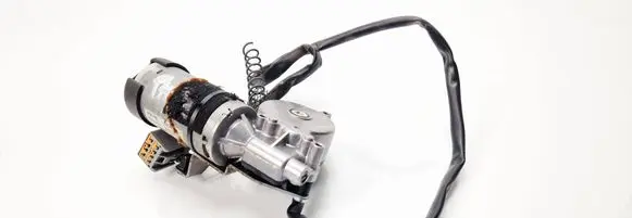 Volvo V70 Seat adjustment motor 9208744