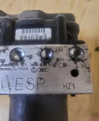 Audi A5 8T 8F ABS Pump 8K0907379AK