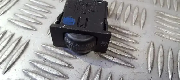 Toyota Avensis T220 Headlight level height control switch