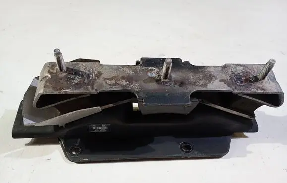 Dodge RAM Gearbox mounting bracket P68264784AF