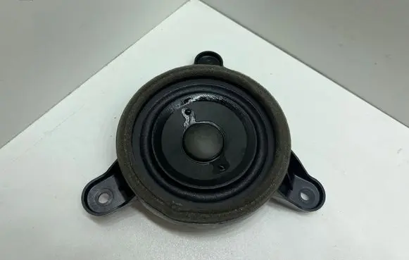 Audi A8 S8 D4 4H Front door speaker 4H0035397 3168420010