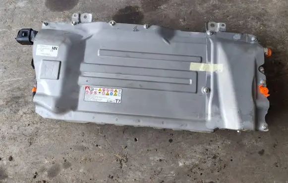 Toyota Yaris XP210 Hybrid / electric car battery G9280K0012