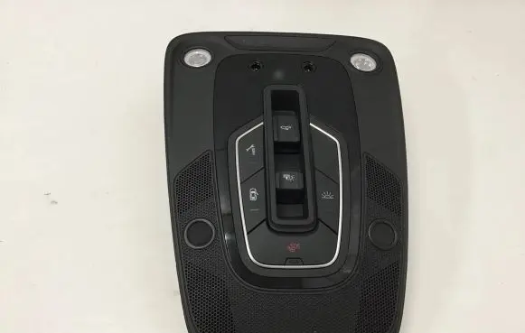 Audi Q7 4M Front seat light 4M0947135