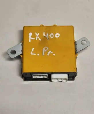 Lexus RX 330 - 350 - 400H Wing mirror control module 8943048030 615139000