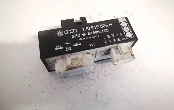 Volkswagen Golf IV Coolant fan relay 1j0919506h 898884000