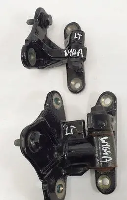 Mercedes-Benz ML W164 Rear door hinge set 
