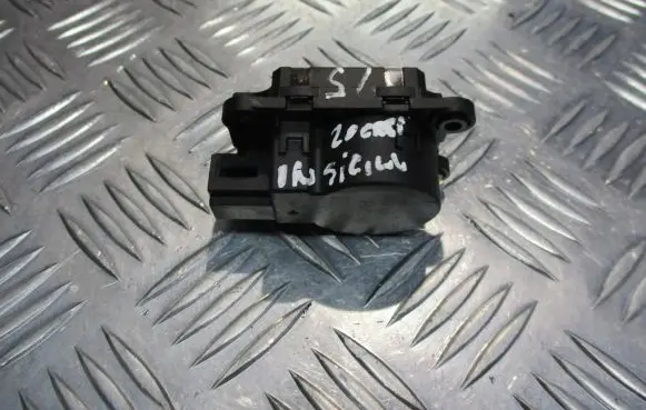 Opel Insignia A Central body control module 52437251