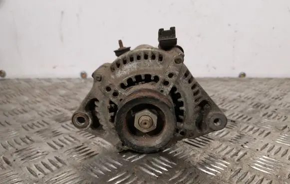 Toyota RAV 4 (XA10) Generator/alternator 2706074730