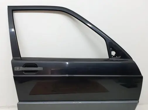 Mercedes-Benz 190 W201 Front door