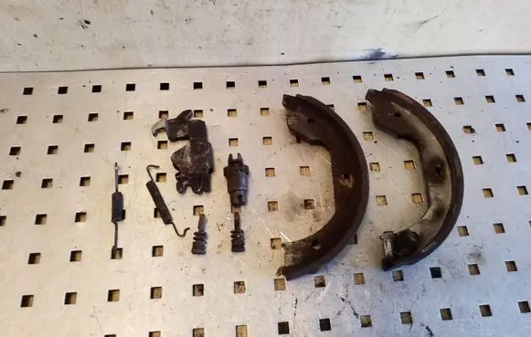 Volkswagen Touareg I Brake pads (rear) 