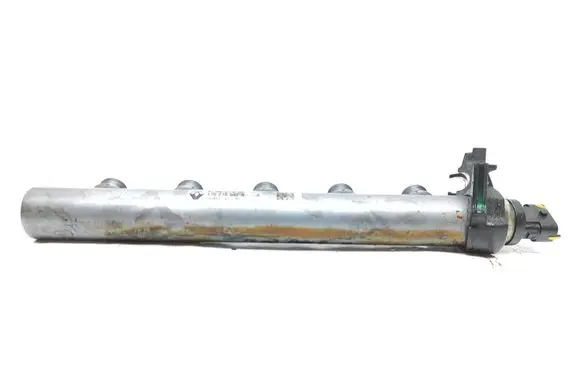 Renault Trafic III (X82) Fuel main line pipe 175210542R 1908600248