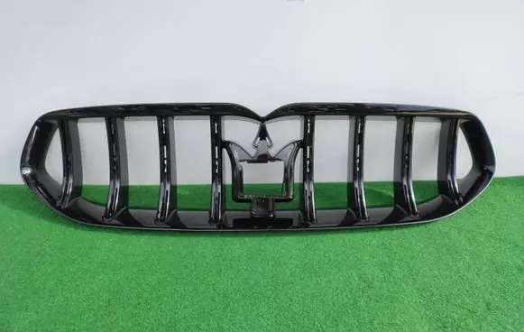 Maserati Grecale Front bumper upper radiator grill 670170829