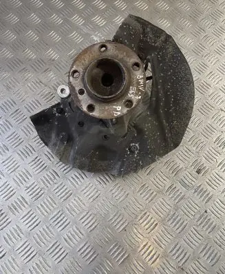 BMW 7 E65 E66 Front wheel hub