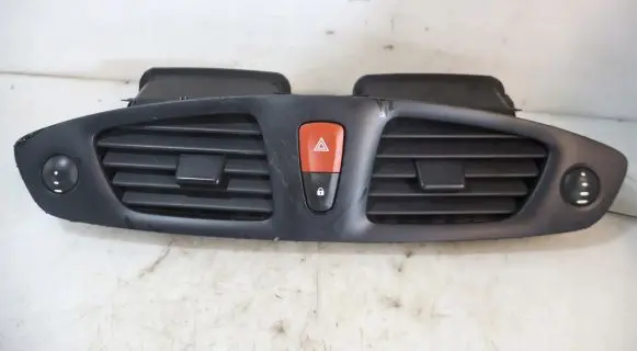 Renault Scenic III - Grand scenic III Dashboard air vent grill cover trim 