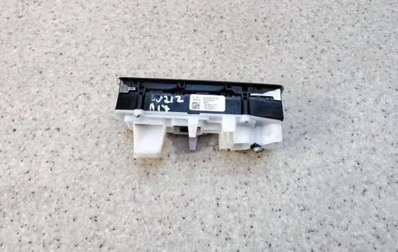 Mercedes-Benz E W212 Electric window control switch A2128208310