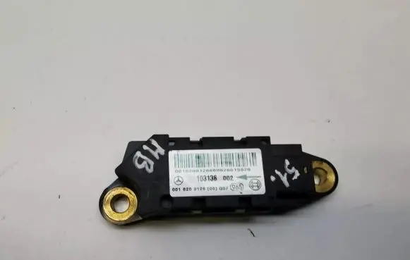 Mercedes-Benz CLS C219 Airbag deployment crash/impact sensor 0018209126 103136002