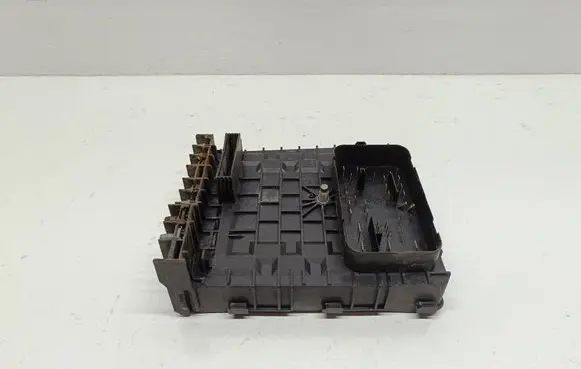 Volkswagen Golf VI Fuse module 1K0937125A 1197 11917
