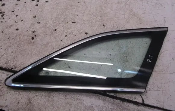 KIA Ceed Rear side window