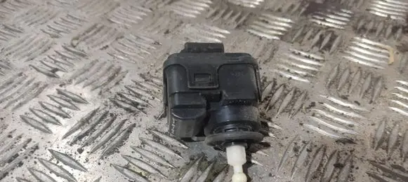 Audi A4 S4 B5 8D Headlight level adjustment motor 8L0941295