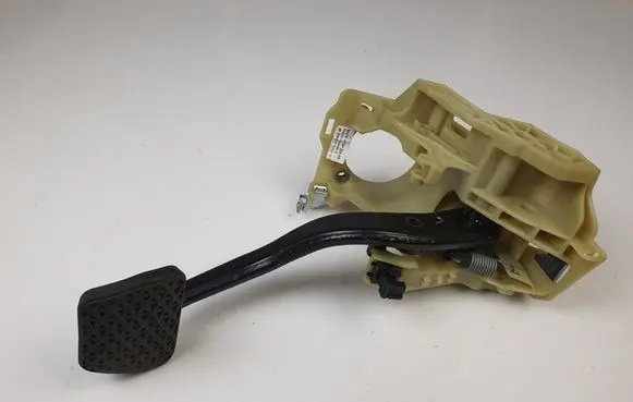 BMW 5 E60 E61 Brake pedal 6769221