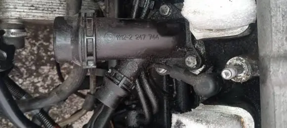BMW X5 E70 Engine coolant pipe/hose 11122247744 1112-2247744