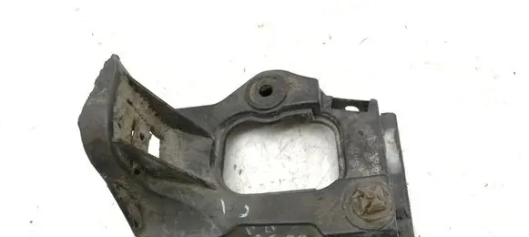 Audi A6 S6 C5 4B Fender mounting bracket 4B0853921B