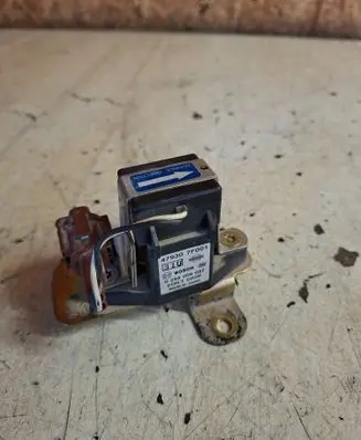 Nissan Terrano ESP acceleration yaw rate sensor 479307F001 0265005037